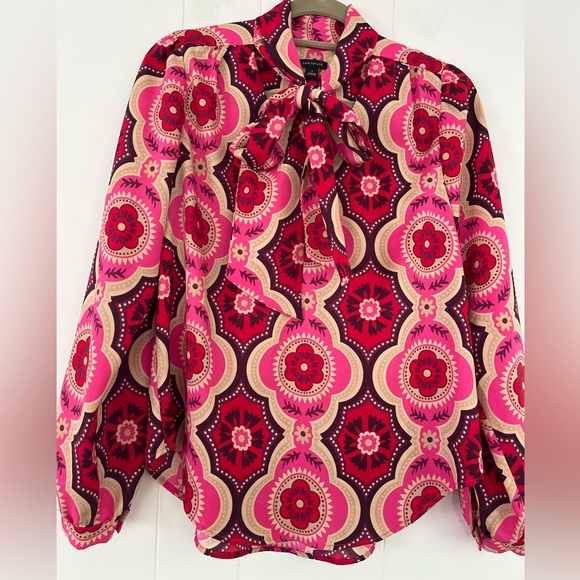 Ann Taylor Tops - Ann Taylor Floral Mixed Media Tie Neck in Melrose Pink Top Blouse Size Small